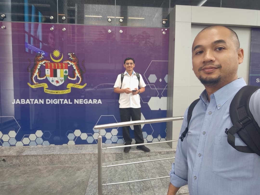 Klinik Pembangunan Reka Bentuk Perkhidmatan (Service Design) Whole-of-Government (WoG) Bersama Pemilik Projek